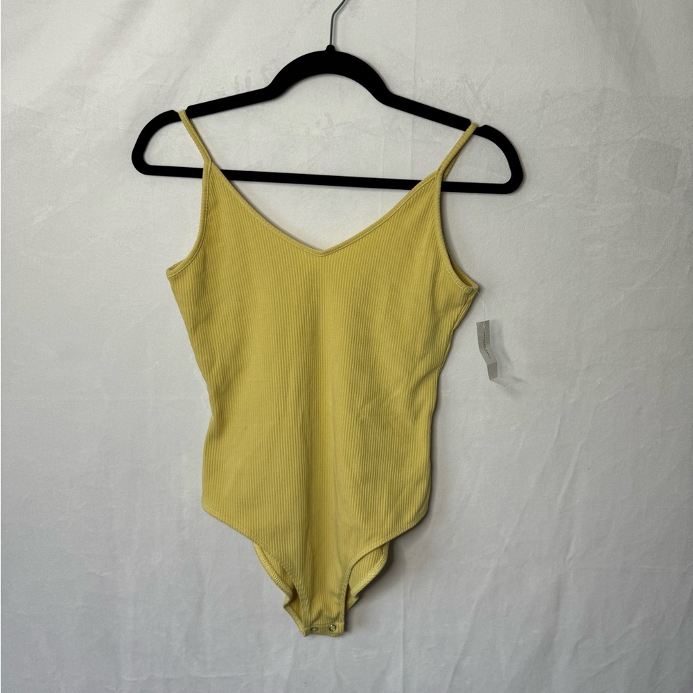NWT AMERICAN EAGLE YELLOW BODYSUIT
